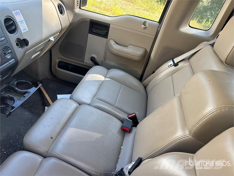 Ford F-150 4x2 Extended Cab Pickup (Inoperable) Інше