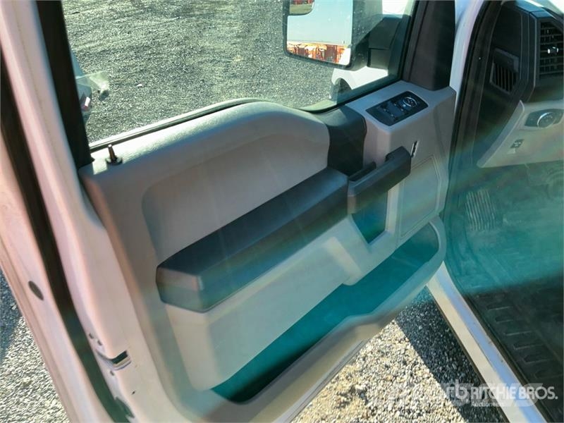 Ford F-150 4x2 Extended Cab Pickup Outros