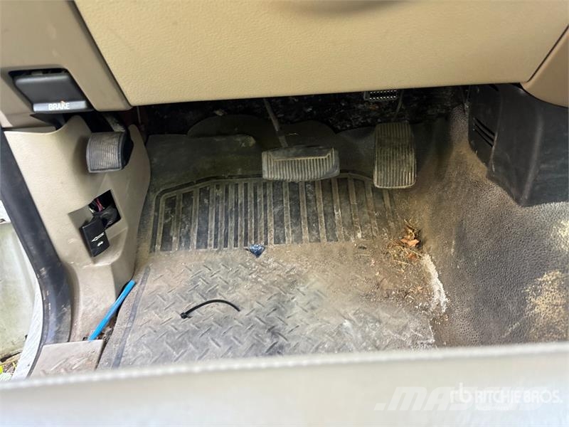 Ford F-150 4x2 Extended Cab Pickup (Inoperable) Інше