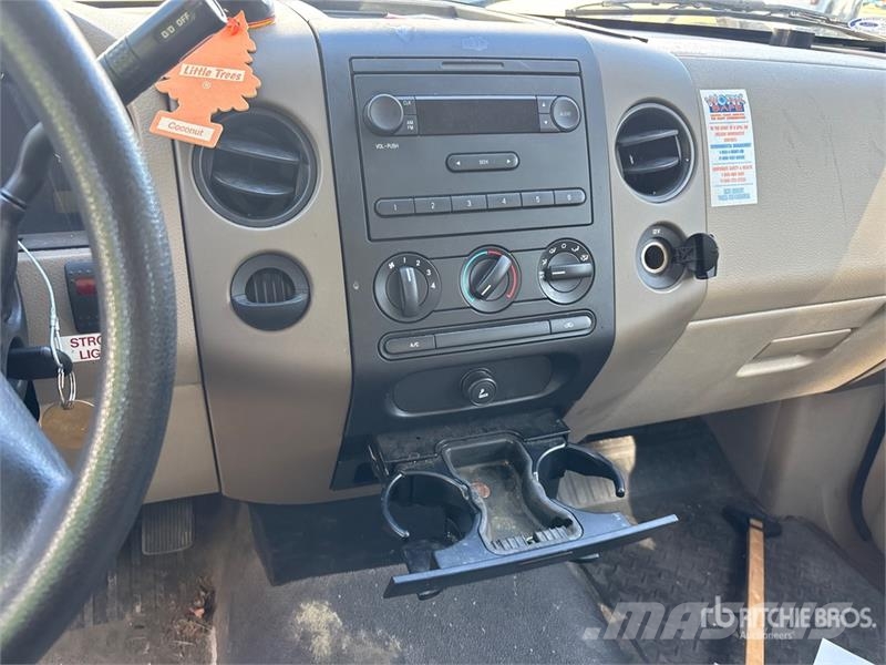 Ford F-150 4x2 Extended Cab Pickup (Inoperable) Інше