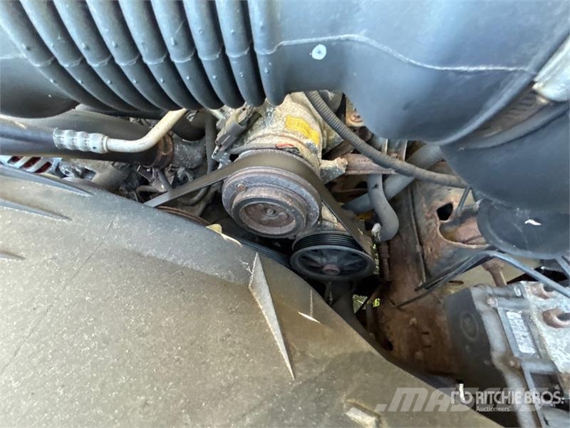 Ford F-150 4x2 Extended Cab Pickup (Inoperable) Інше