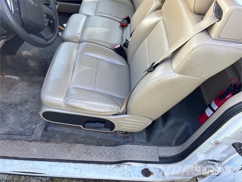 Ford F-150 4x2 Extended Cab Pickup (Inoperable) Інше