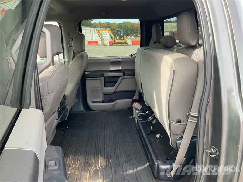 Ford F-150 4x4 Crew Cab Pickup Other