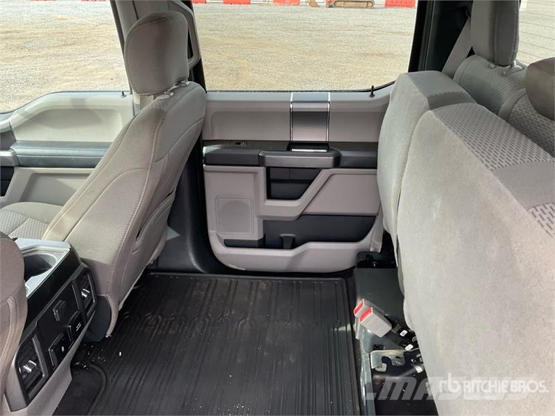 Ford F-150 4x4 Crew Cab Pickup Other