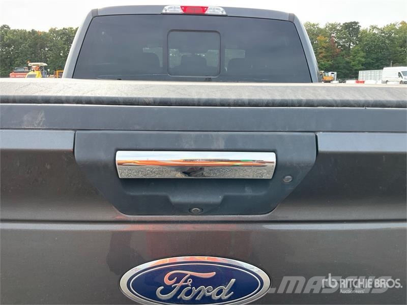 Ford F-150 4x4 Crew Cab Pickup Other