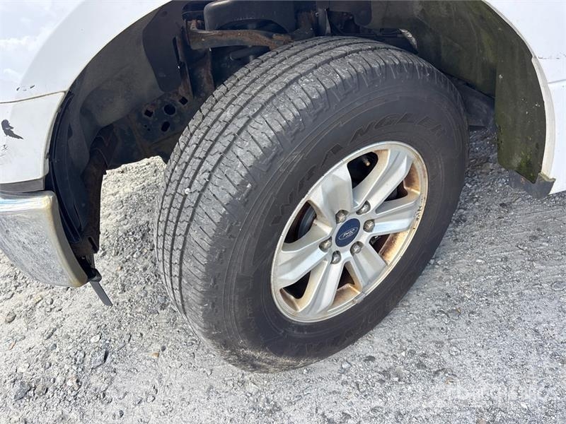 Ford F-150 4x4 Extended Cab Pickup Ostalo