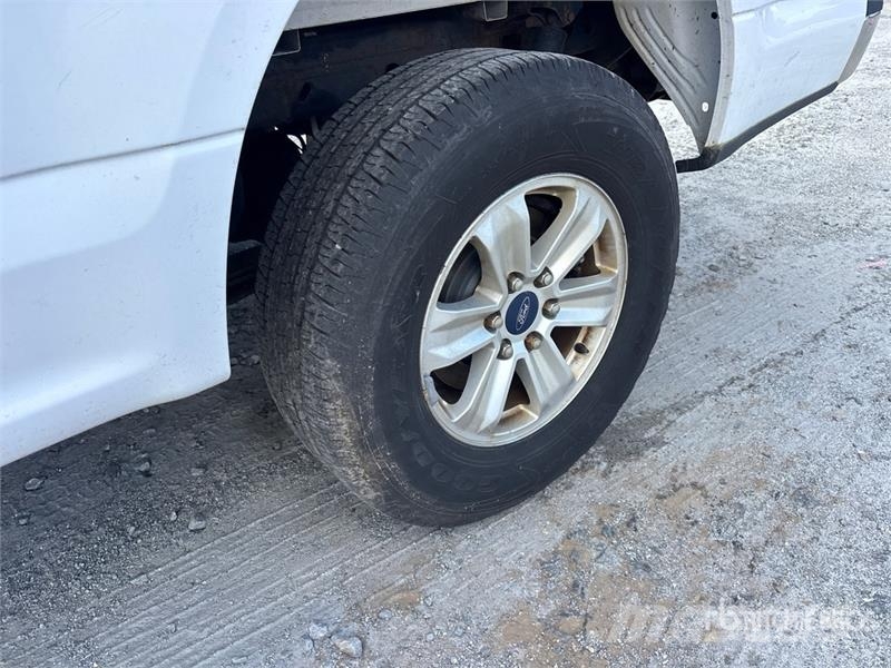 Ford F-150 4x4 Extended Cab Pickup 其他