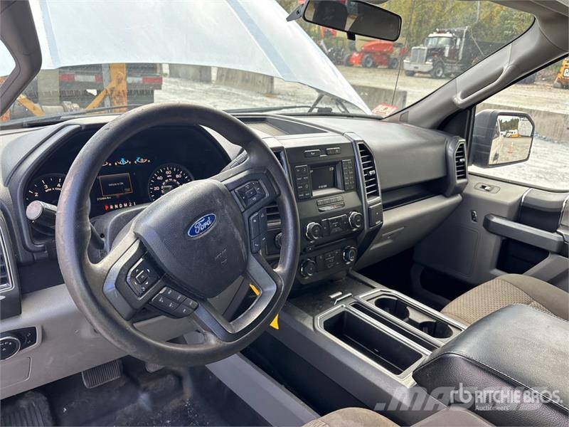 Ford F-150 4x4 Extended Cab Pickup Ostalo