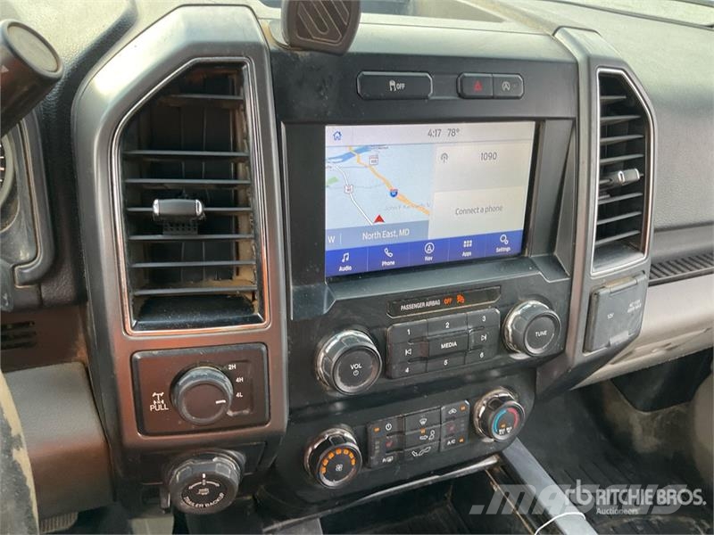 Ford F-150 4x4 Extended Cab Pickup その他