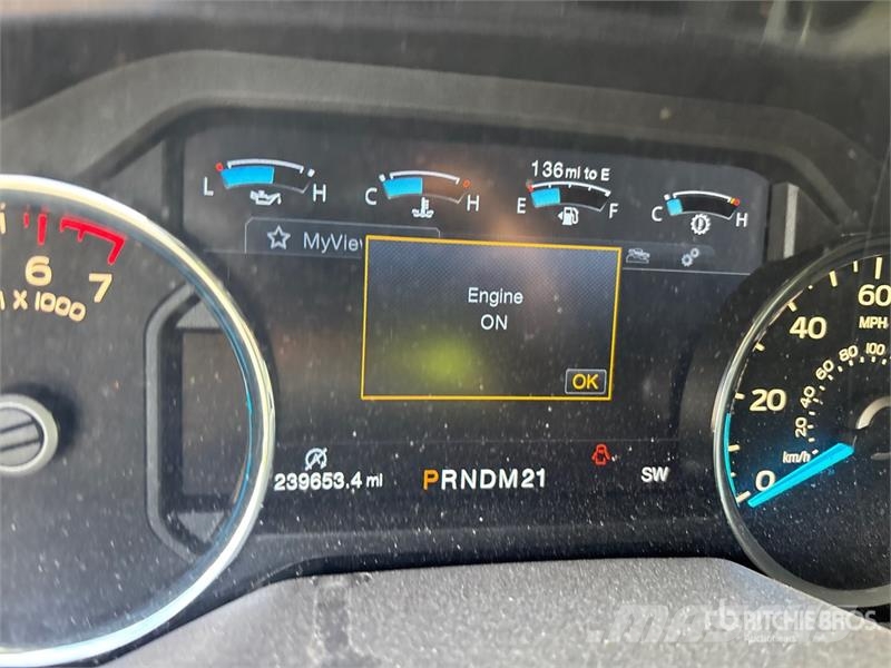 Ford F-150 Lariat 4x4 Crew Cab Pickup 其他