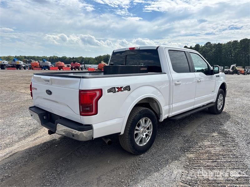 Ford F-150 Lariat 4x4 Crew Cab Pickup 其他