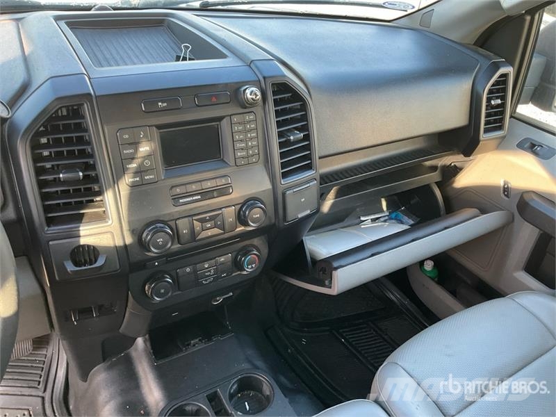 Ford F-150 XL 4x2 Extended Cab Pickup Furgoni altro