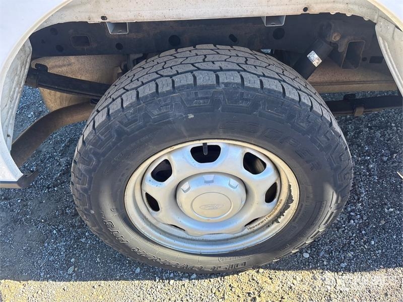 Ford F-150 XL 4x2 Extended Cab Pickup Otras furgonetas