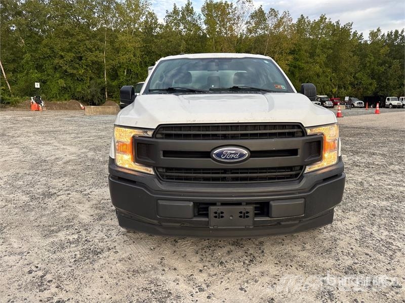 Ford F-150 XL 4x2 Extended Cab Pickup その他
