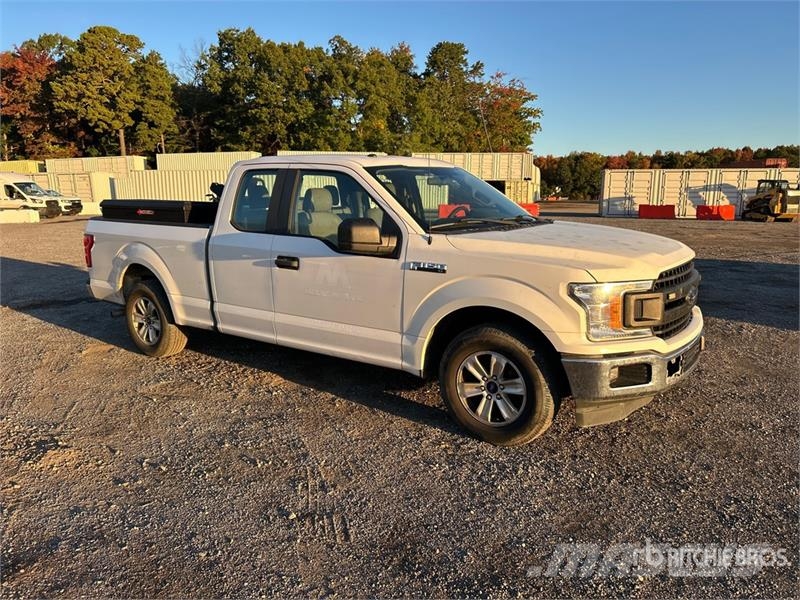 Ford F-150 XL 4x2 Extended Cab Pickup 其他