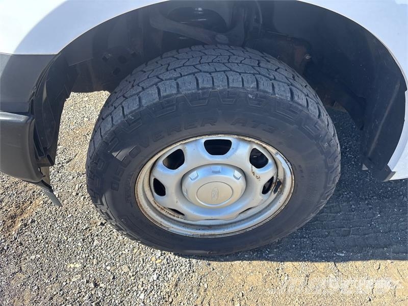 Ford F-150 XL 4x2 Extended Cab Pickup Otras furgonetas