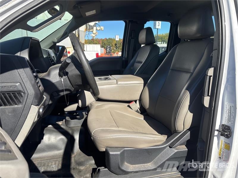 Ford F-150 XL 4x2 Extended Cab Pickup Otras furgonetas