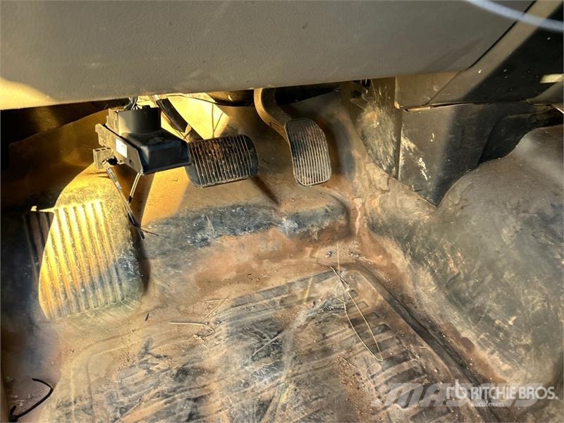 Ford F-150 XL 4x2 Extended Cab Pickup 其他