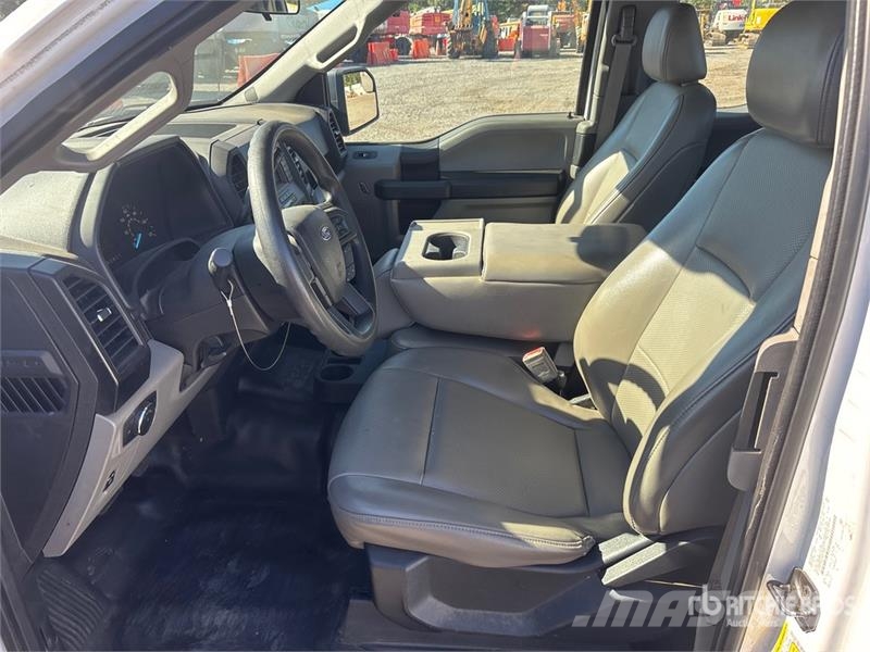 Ford F-150 XL 4x2 Extended Cab Pickup Otras furgonetas