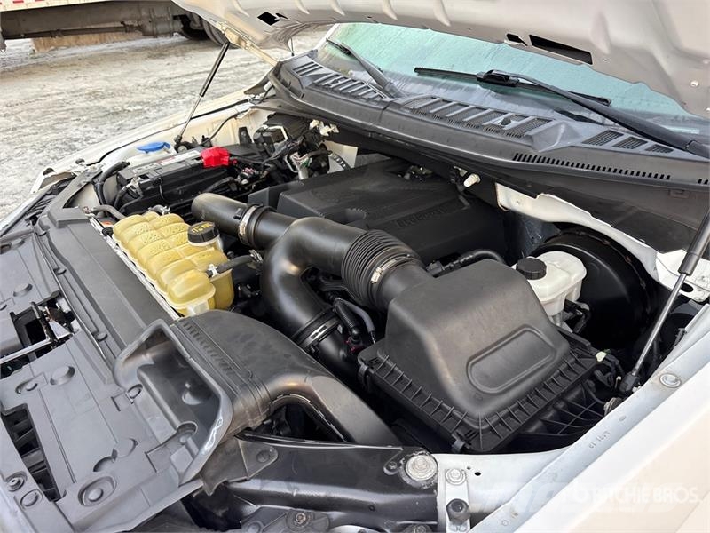 Ford F-150 XL 4x2 Extended Cab Pickup その他