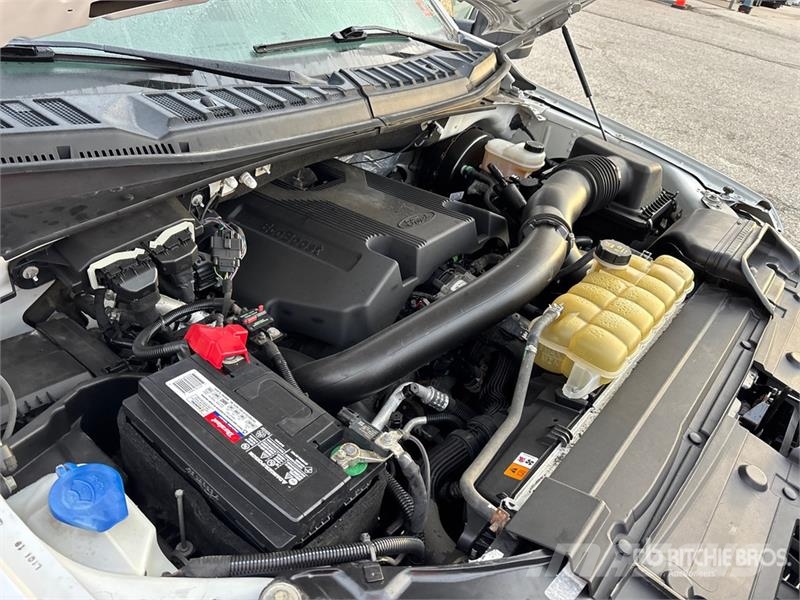 Ford F-150 XL 4x2 Extended Cab Pickup その他