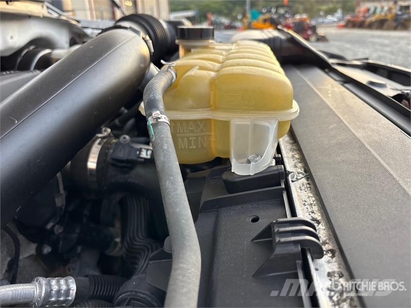 Ford F-150 XL 4x2 Extended Cab Pickup その他