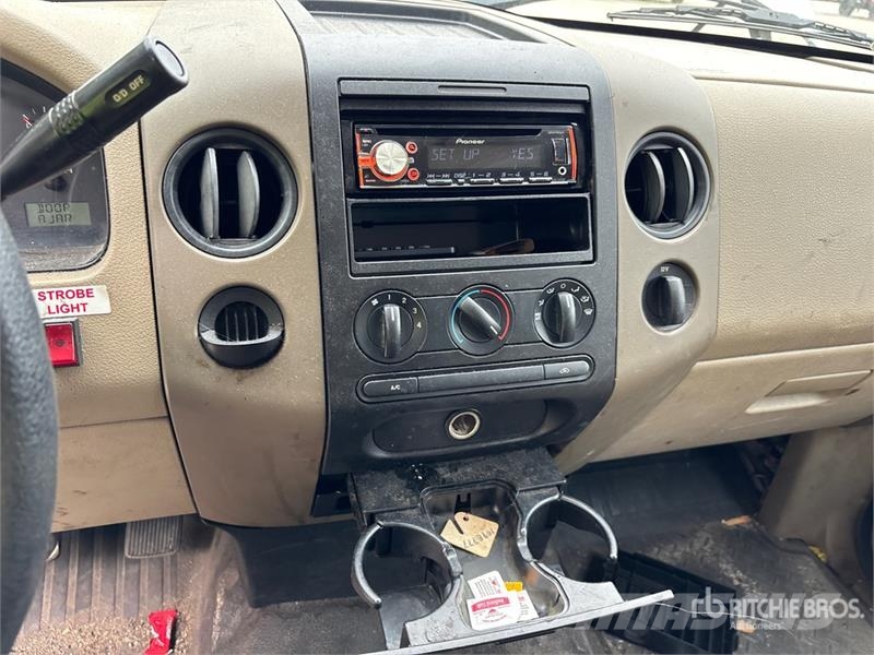 Ford F-150 XL 4x2 Pickup (Inoperable) Інше