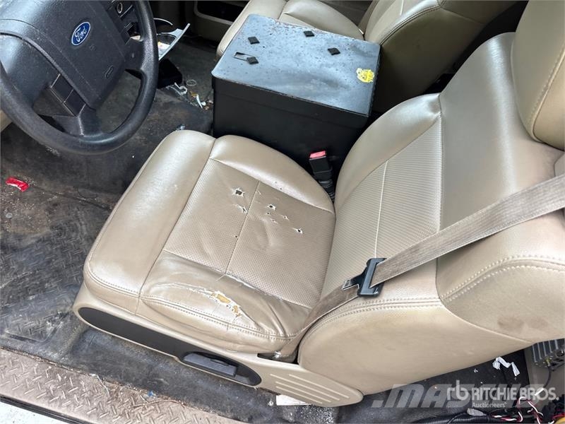 Ford F-150 XL 4x2 Pickup (Inoperable) Інше