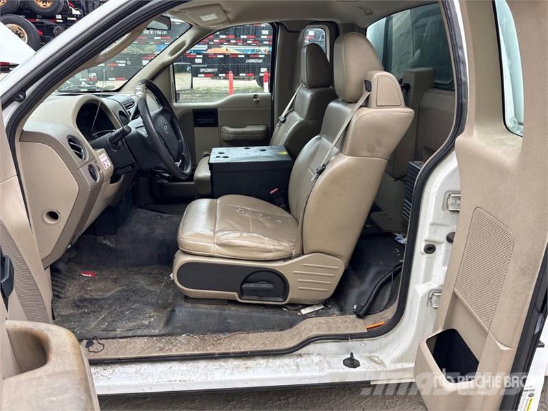 Ford F-150 XL 4x2 Pickup (Inoperable) Інше