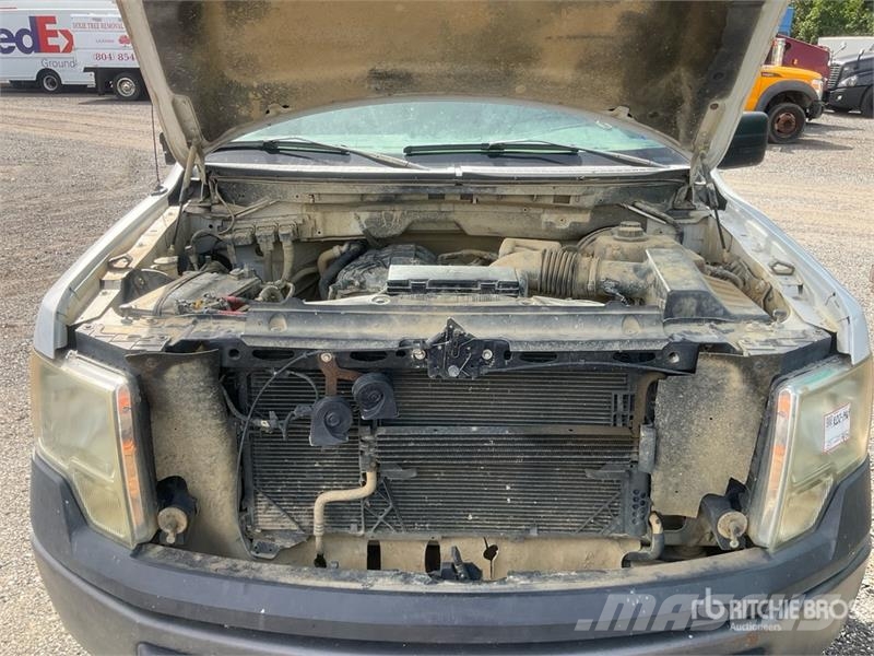 Ford F-150 XL 4x2 Pickup 其他