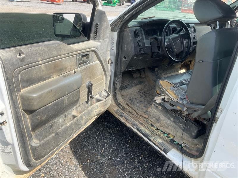 Ford F-150 XL 4x2 Pickup 其他