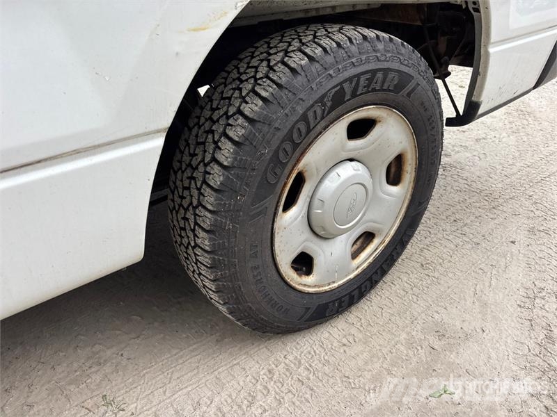 Ford F-150 XL 4x2 Pickup (Inoperable) Інше