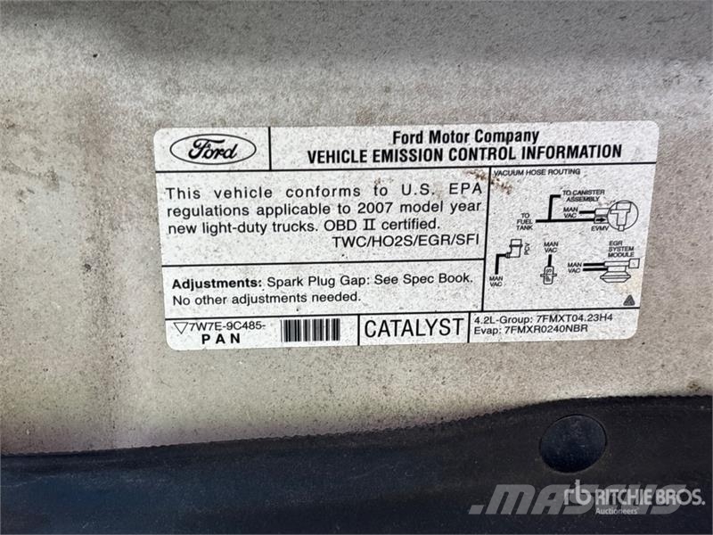 Ford F-150 XL 4x2 Pickup (Inoperable) Інше