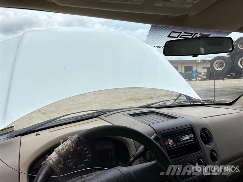 Ford F-150 XL 4x2 Pickup (Inoperable) Інше