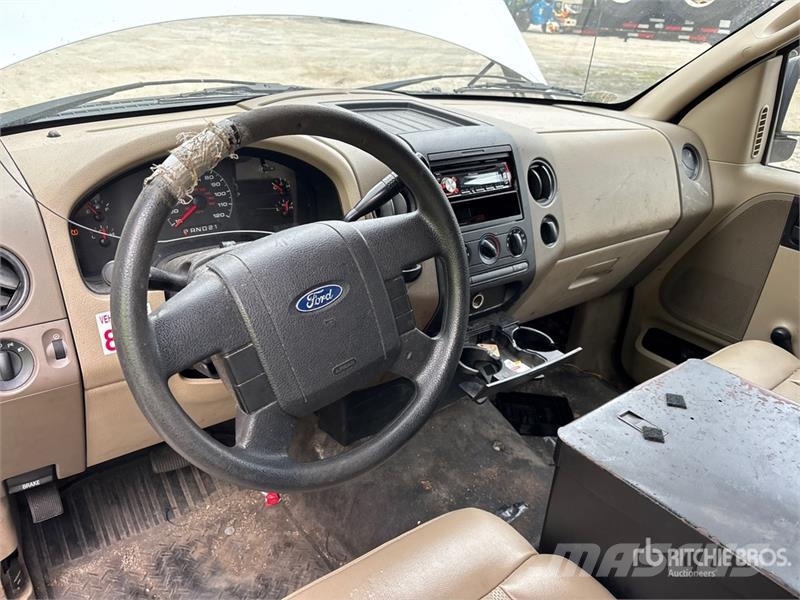 Ford F-150 XL 4x2 Pickup (Inoperable) Інше