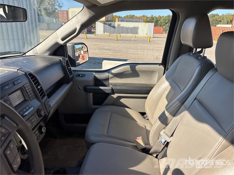 Ford F-150 XL 4x4 Crew Cab Pickup Drugi
