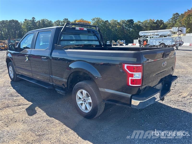Ford F-150 XL 4x4 Crew Cab Pickup Drugi