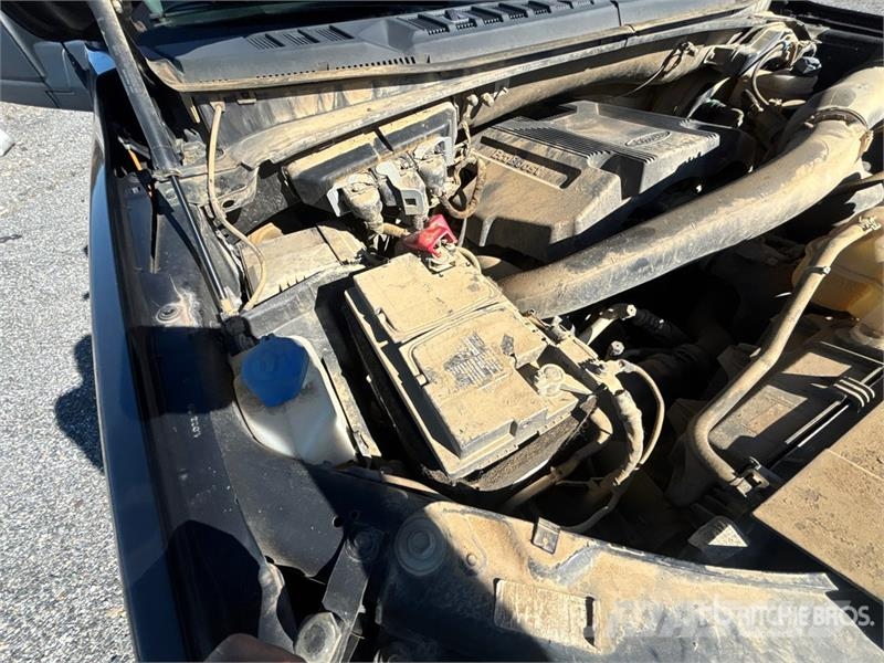 Ford F-150 XL 4x4 Crew Cab Pickup Drugi