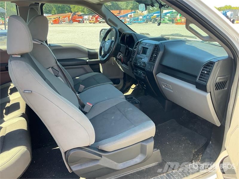 Ford F-150 XL 4x4 Extended Cab Pickup Ostalo