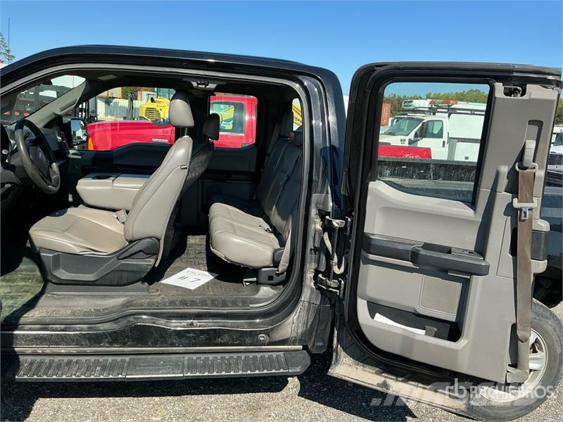 Ford F-150 XL 4x4 Extended Cab Pickup Ostalo