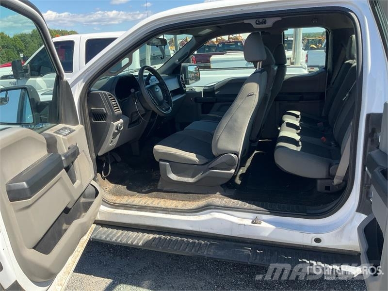 Ford F-150 XL 4x4 Extended Cab Pickup Ostalo