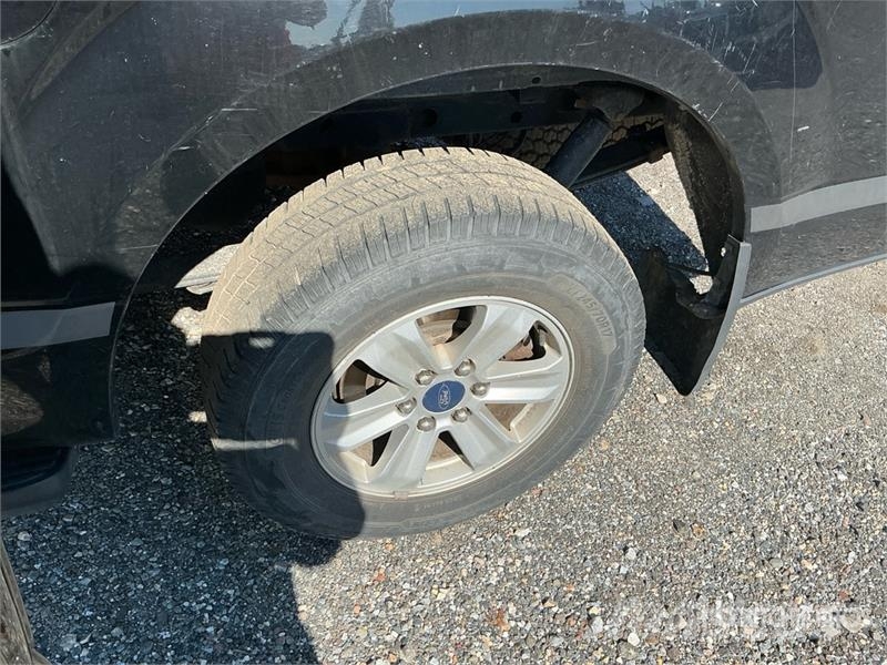 Ford F-150 XL 4x4 Extended Cab Pickup Ostalo