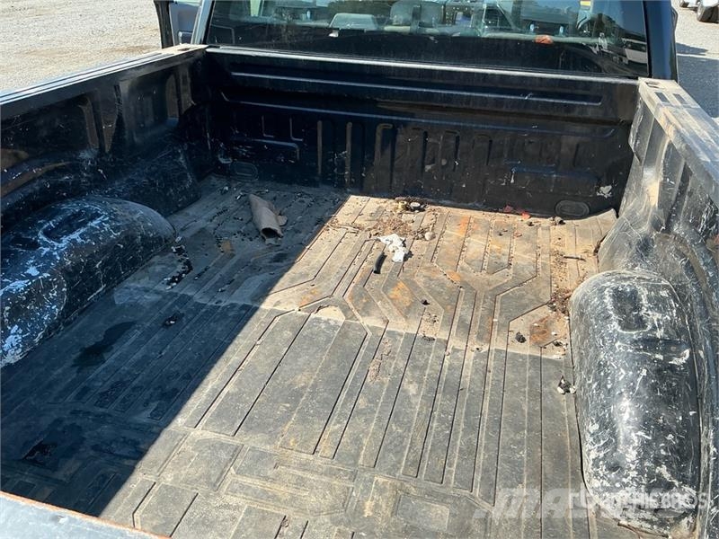 Ford F-150 XL 4x4 Extended Cab Pickup Ostalo
