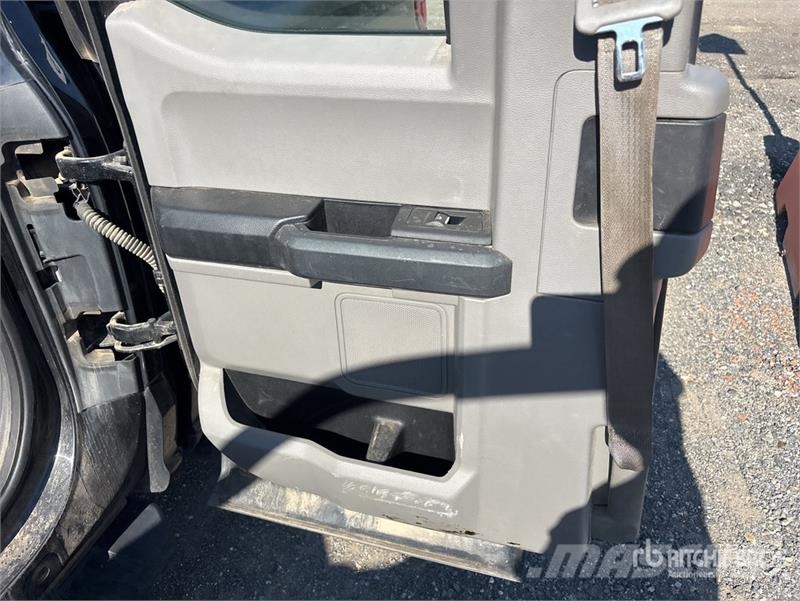 Ford F-150 XL 4x4 Extended Cab Pickup Other