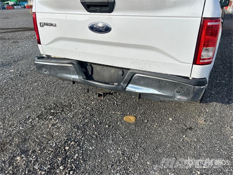 Ford F-150 XL 4x4 Extended Cab Pickup Andre varebiler