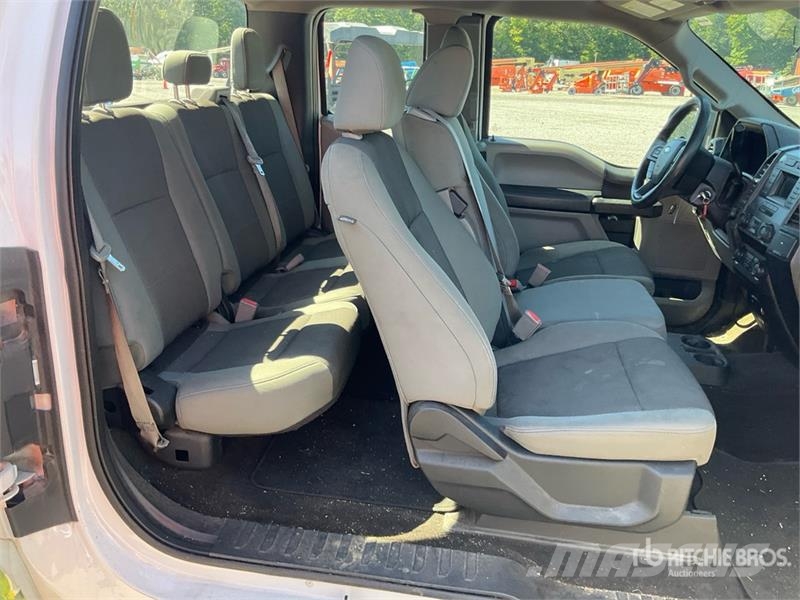 Ford F-150 XL 4x4 Extended Cab Pickup Ostalo