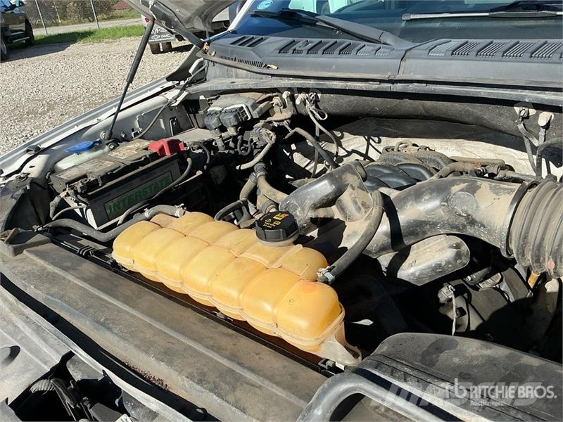 Ford F-150 XLT 4x4 Crew Cab Pickup Ostalo