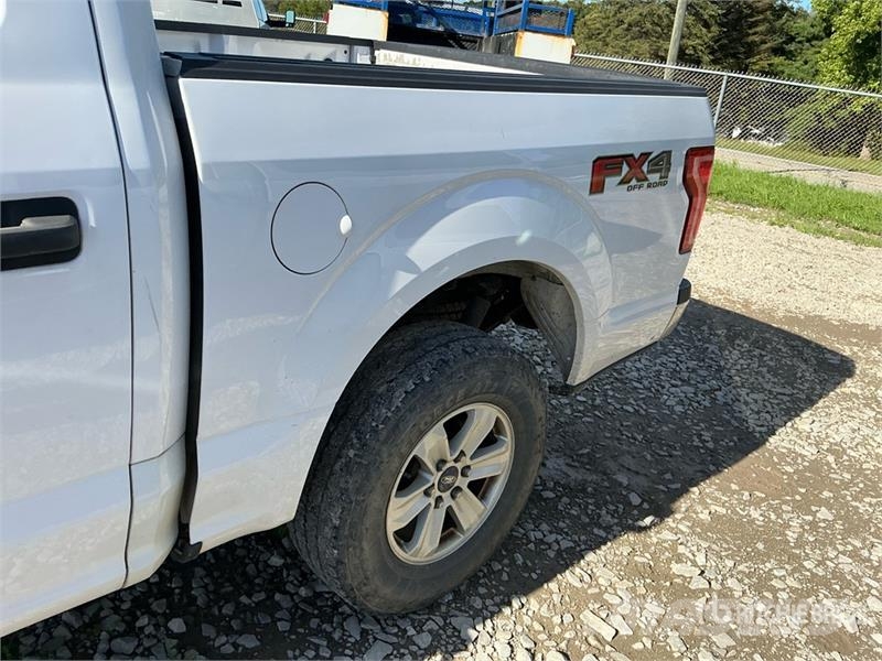 Ford F-150 XLT 4x4 Crew Cab Pickup Ostalo