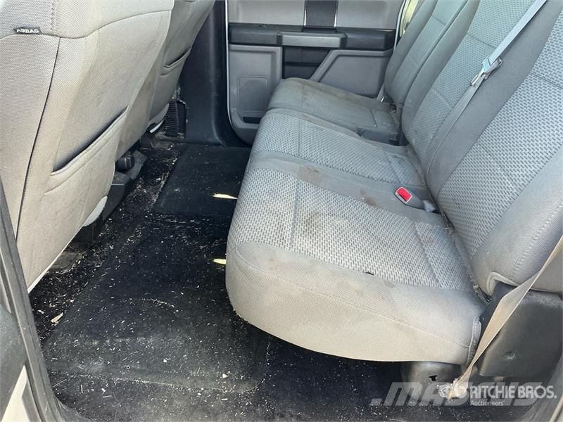 Ford F-150 XLT 4x4 Crew Cab Pickup Ostalo