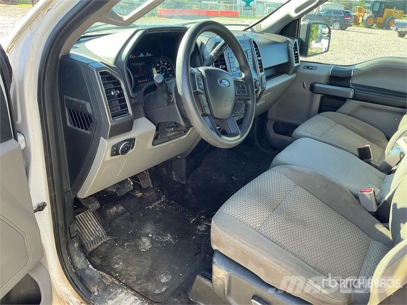 Ford F-150 XLT 4x4 Crew Cab Pickup Ostalo